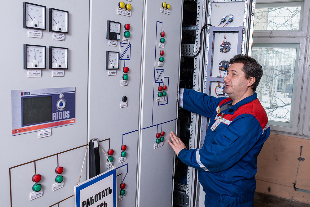 На Нерюнгринской ГРЭС введён в работу новый щит постоянного тока